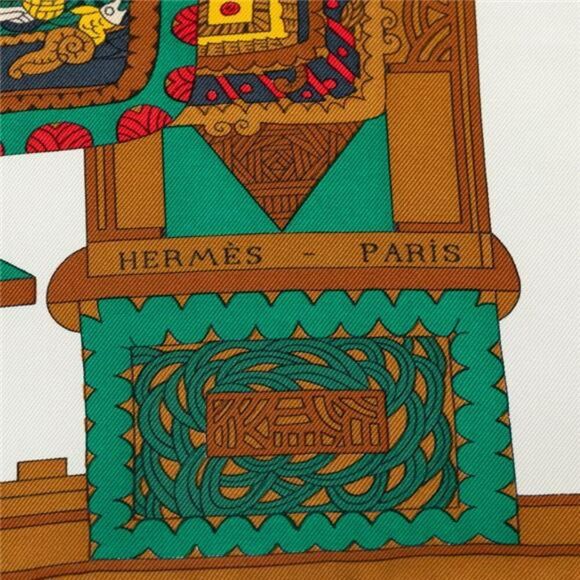 Hermes Astres Et Soleils Silk Scarf - Picture 3 of 6